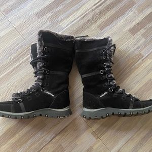 Sketchers boots